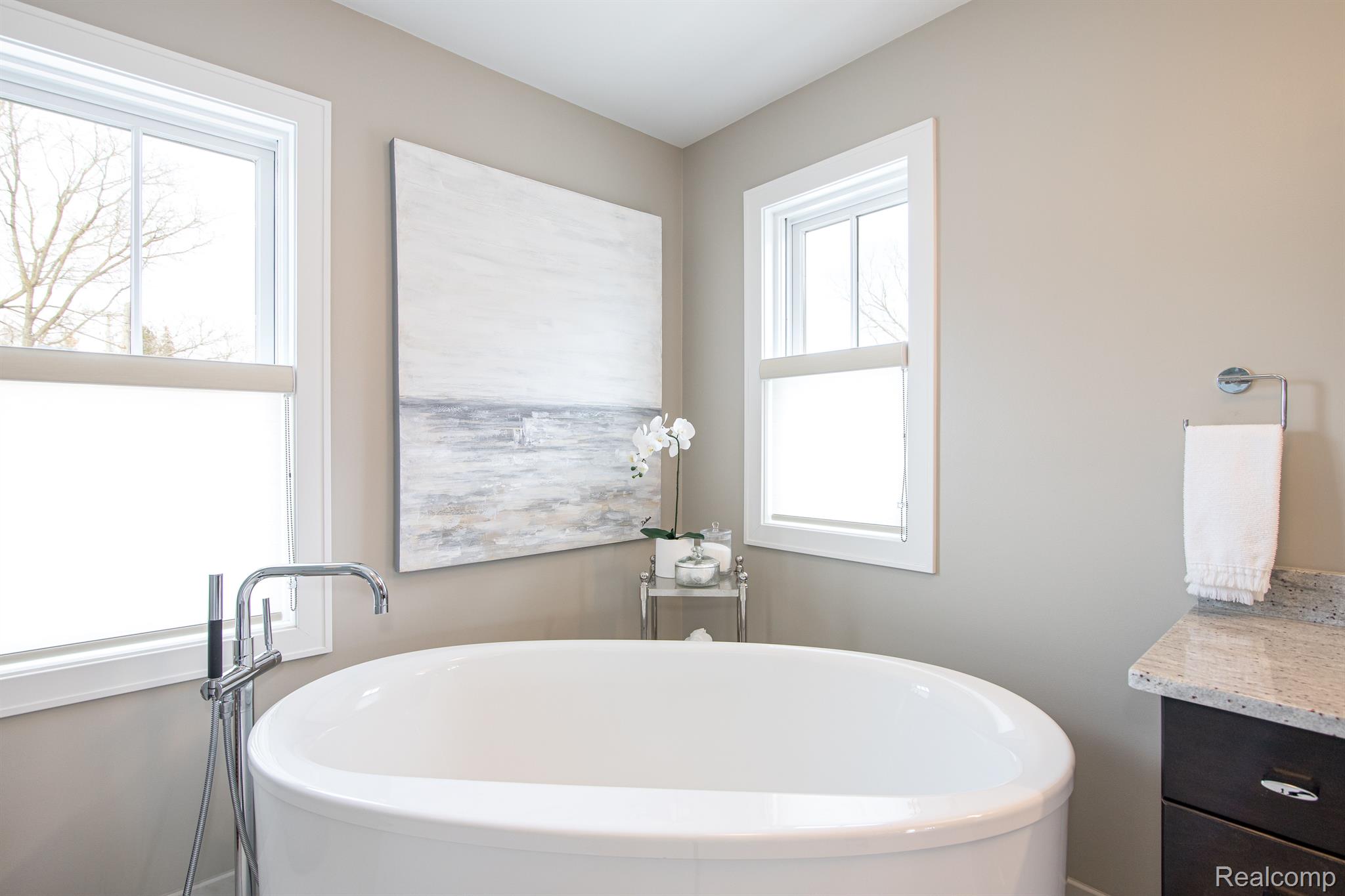 327 West 2nd Street Rochester, MI 48307 - Photo 26 of 65 Gallery Image 26