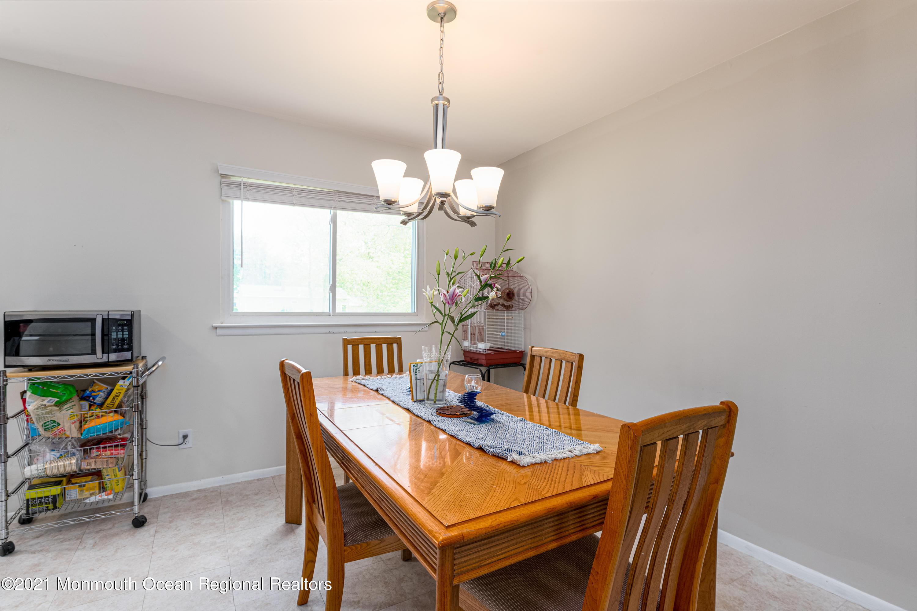 154 Newbury Road Howell, NJ 07731 - Photo 12 of 29 154_Newbury_Rd-12