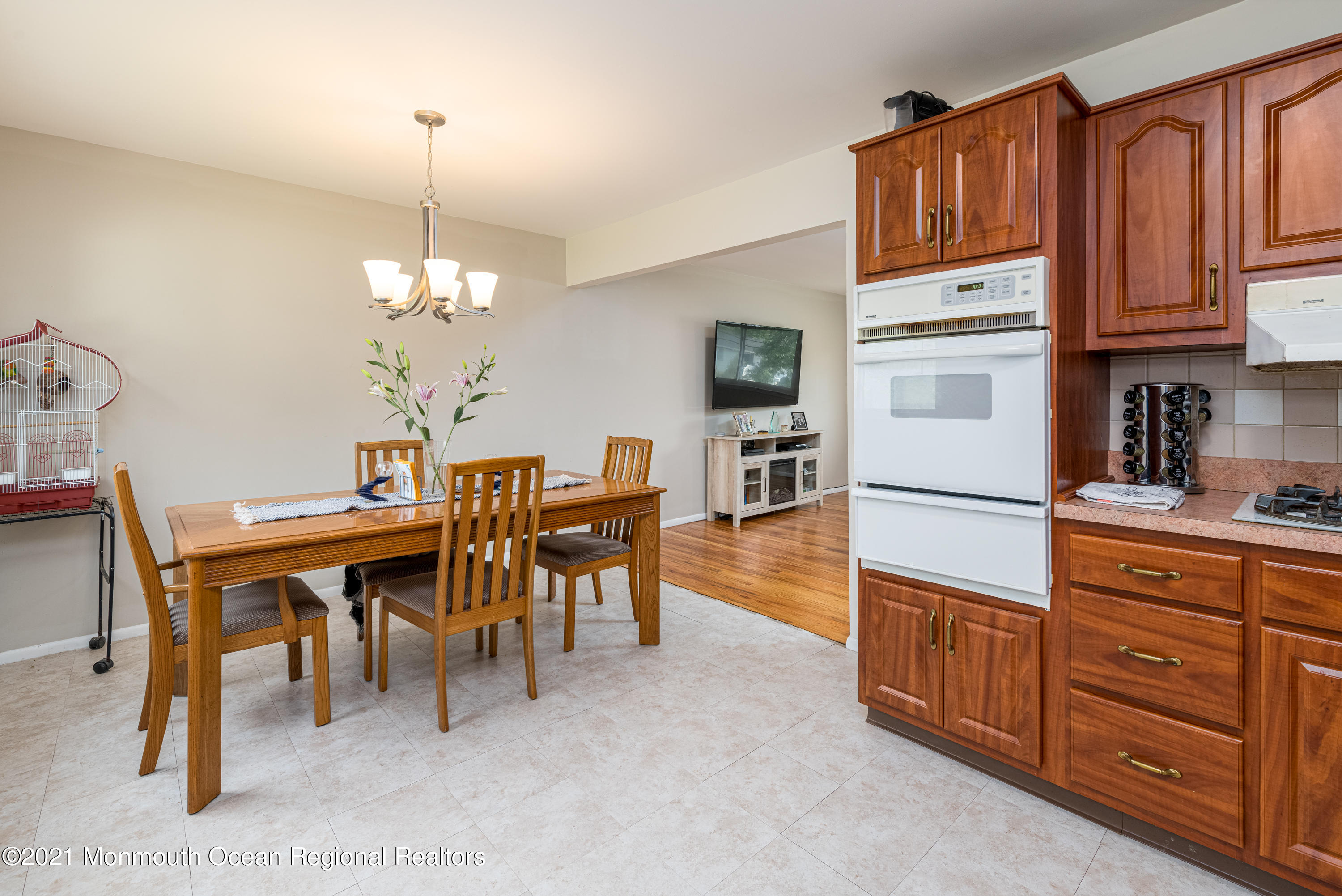 154 Newbury Road Howell, NJ 07731 - Photo 17 of 29 154_Newbury_Rd-17