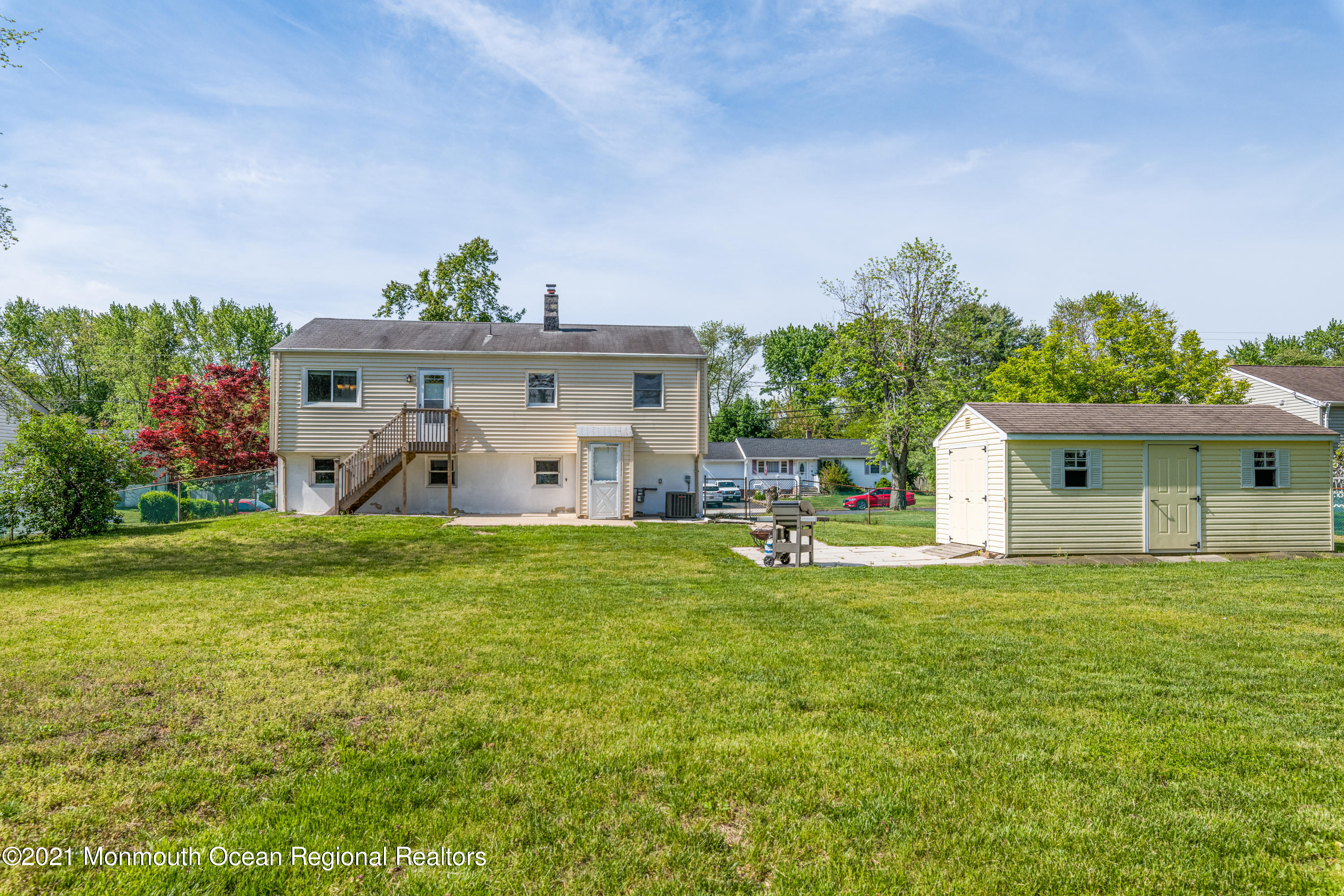 154 Newbury Road Howell, NJ 07731 - Photo 6 of 29 154_Newbury_Rd-6