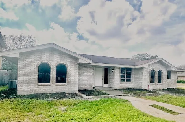 $265,000 | 3401 Lynnwood Lane, Corpus Christi, TX 78415