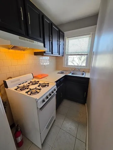 $1,150 | 40 McGee Street, Unit 3 NORTH, Fall River, MA 02721