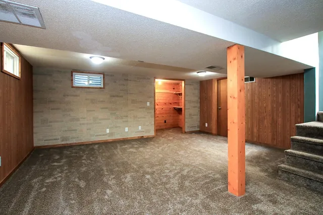 $244,900 | 642 Juul Road Southwest, Hutchinson, MN 55350