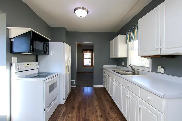 $244,900 | 642 Juul Road Southwest, Hutchinson, MN 55350