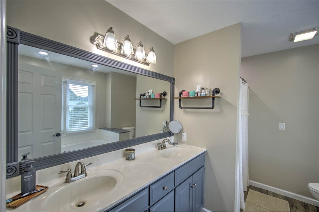 42 View Circle Oreana, IL 62554 - Photo 17 of 36