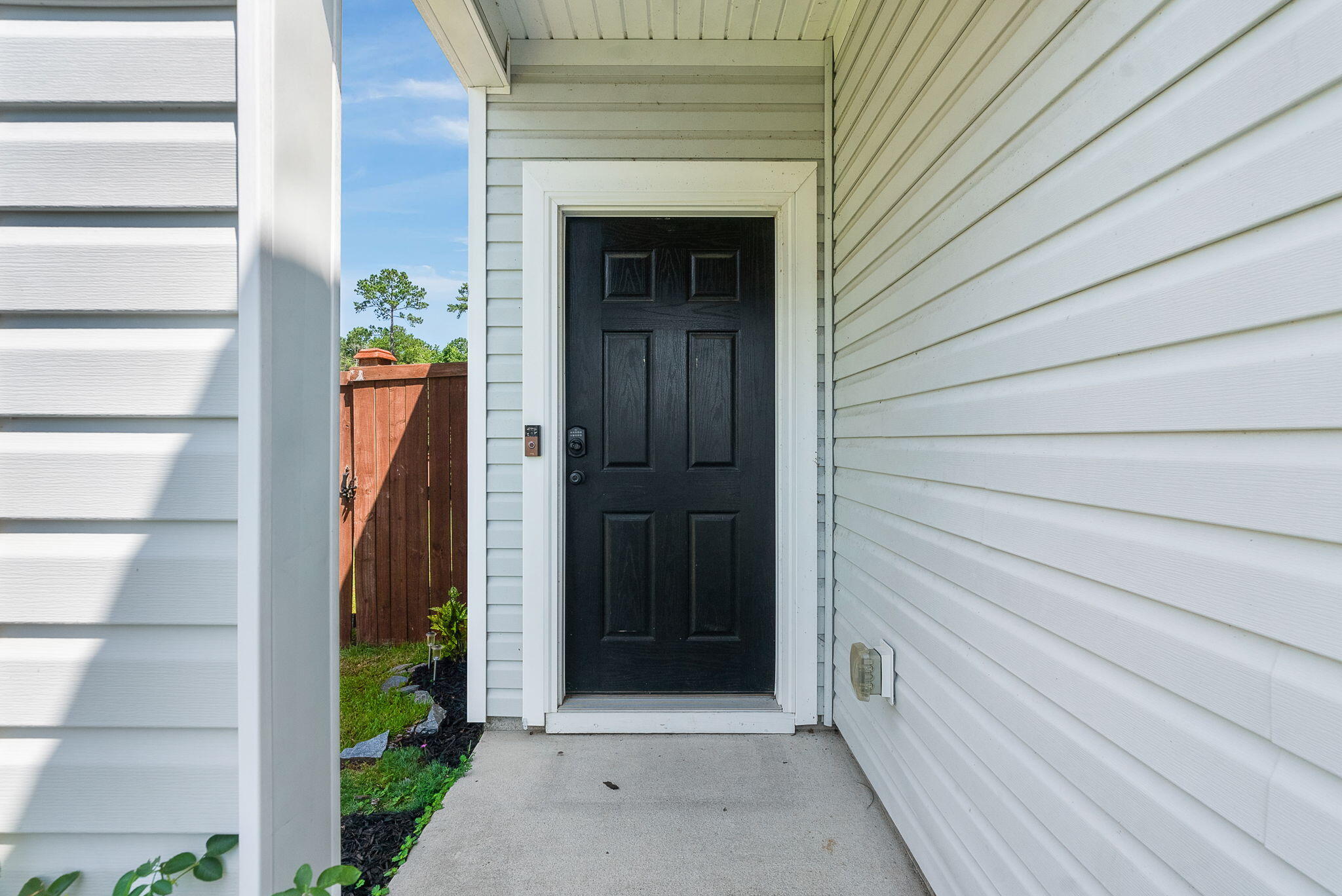 477 Spanish Wells Road Summerville, SC 29486 - Photo 5 of 32 5-web-or-mls-Barclay Media Co. -5