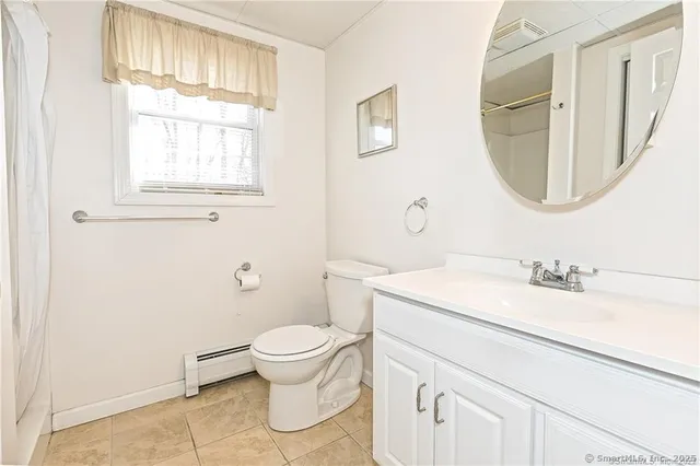 $2,100 | 15 Indian Hill Lane, Newtown, CT 06482