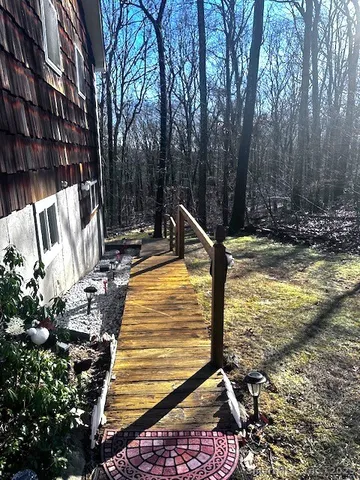 $2,100 | 15 Indian Hill Lane, Newtown, CT 06482