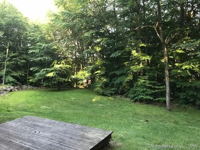 $2,100 | 15 Indian Hill Lane, Newtown, CT 06482