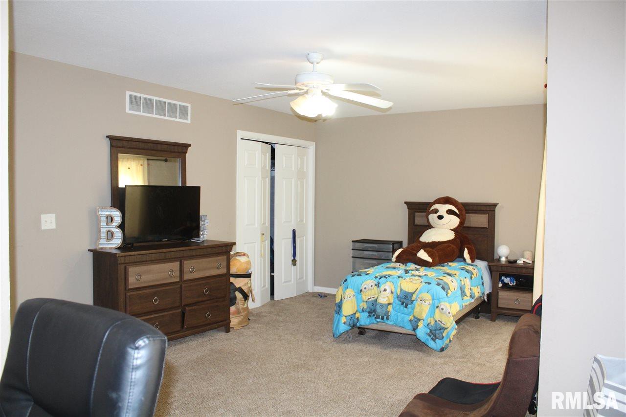 1304 West Cloverdale Road Chillicothe, IL 61523 - Photo 21 of 24 Gallery Image 21