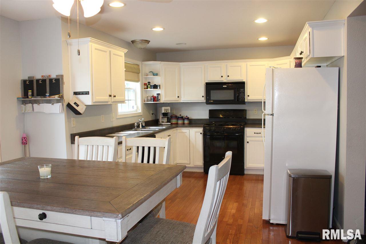 1304 West Cloverdale Road Chillicothe, IL 61523 - Photo 9 of 24 Gallery Image 9