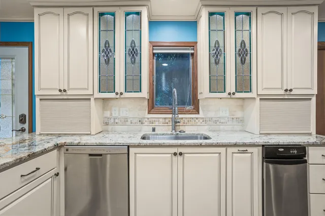 $650,000 | 4440 Lilly Road, Brookfield, WI 53005