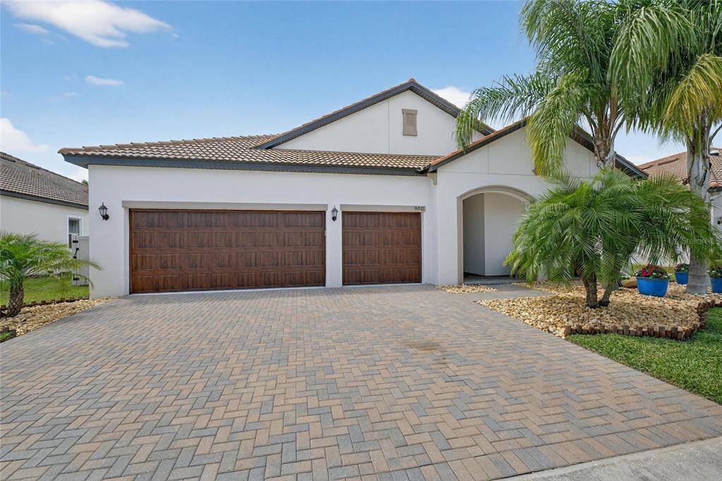 16805 Banner Shell Place Wimauma, FL 33598 - Photo 3 of 82