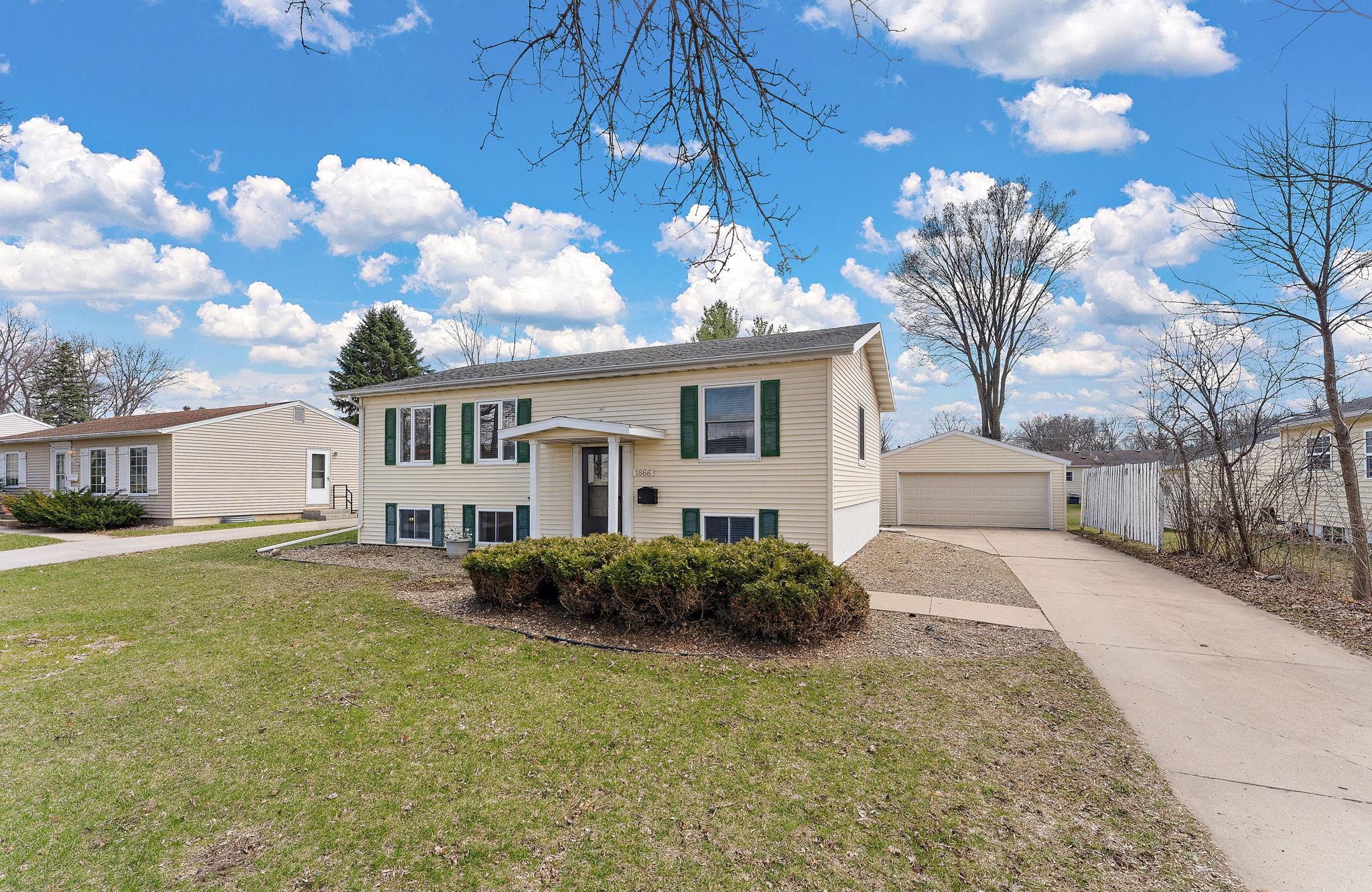 1866 38th Street Northwest Rochester, MN 55901 - Photo 2 of 50