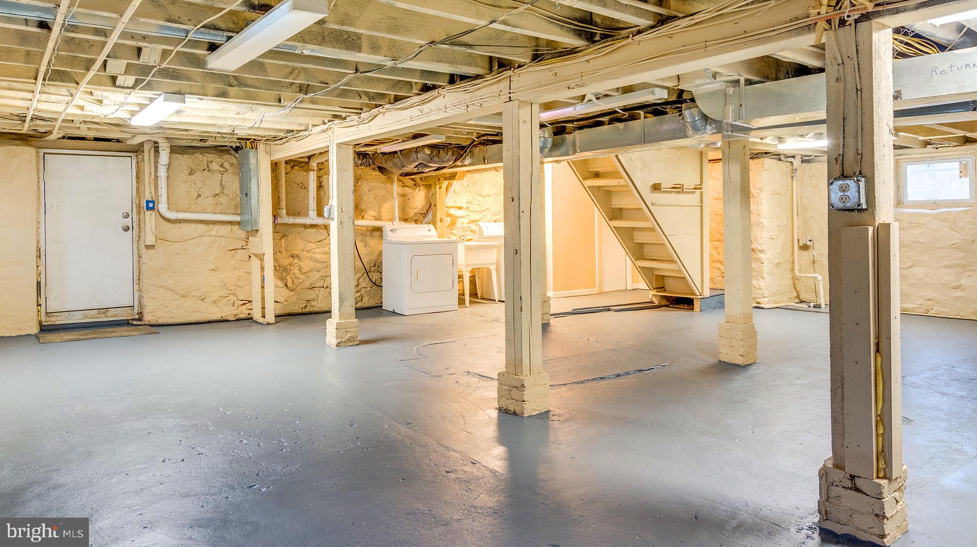 2706 Cheswolde Road Baltimore, MD 21209 - Photo 24 of 36 Gallery Image 24