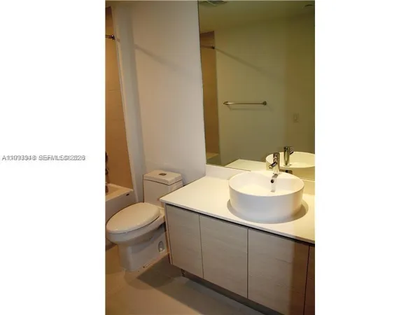 $394,000 | 4250 Biscayne Boulevard, Unit 815, Miami, FL 33137