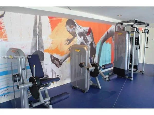 $394,000 | 4250 Biscayne Boulevard, Unit 815, Miami, FL 33137