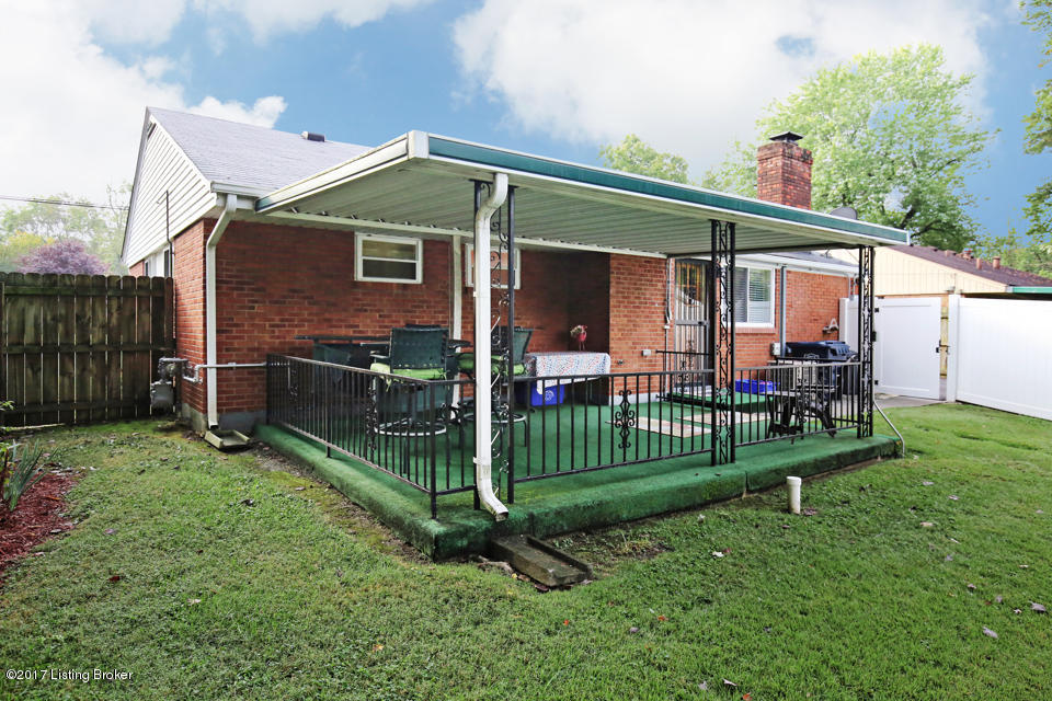 1911 Heaton Road Louisville, KY 40216 - Photo 27 of 36 Back of Home