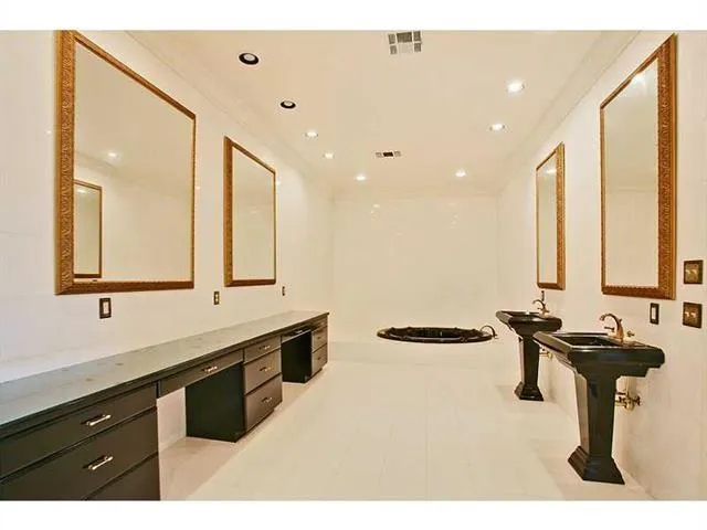 $1,997,000 | 13864 Highway 23, Belle Chasse, LA 70037