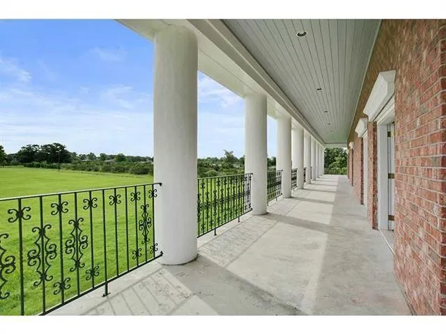 $1,997,000 | 13864 Highway 23, Belle Chasse, LA 70037