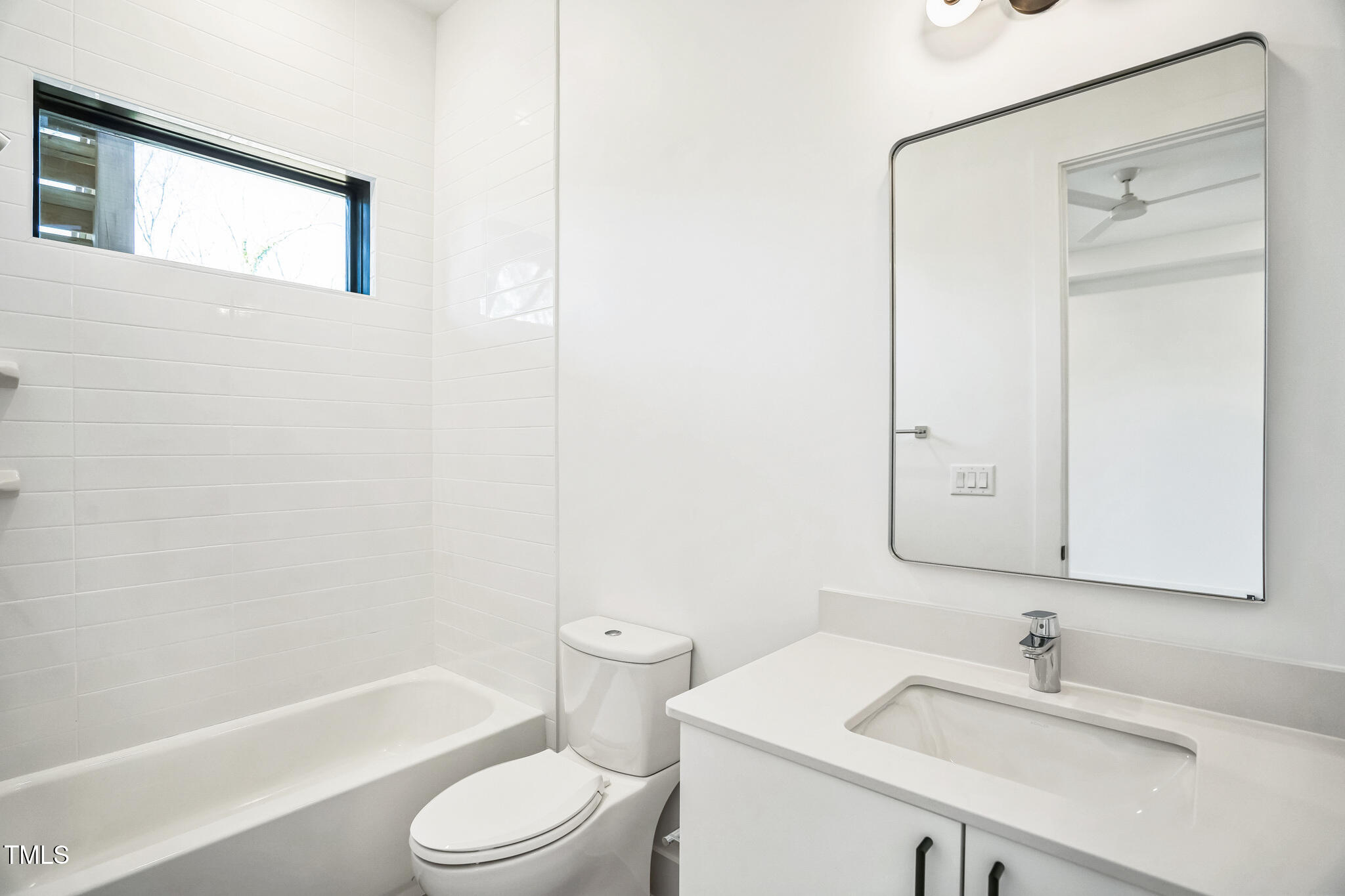 2119 Brewer Street Raleigh, NC 27608 - Photo 18 of 22 2123_Brewer_St_Raleigh_NC_27608_USA-Bath