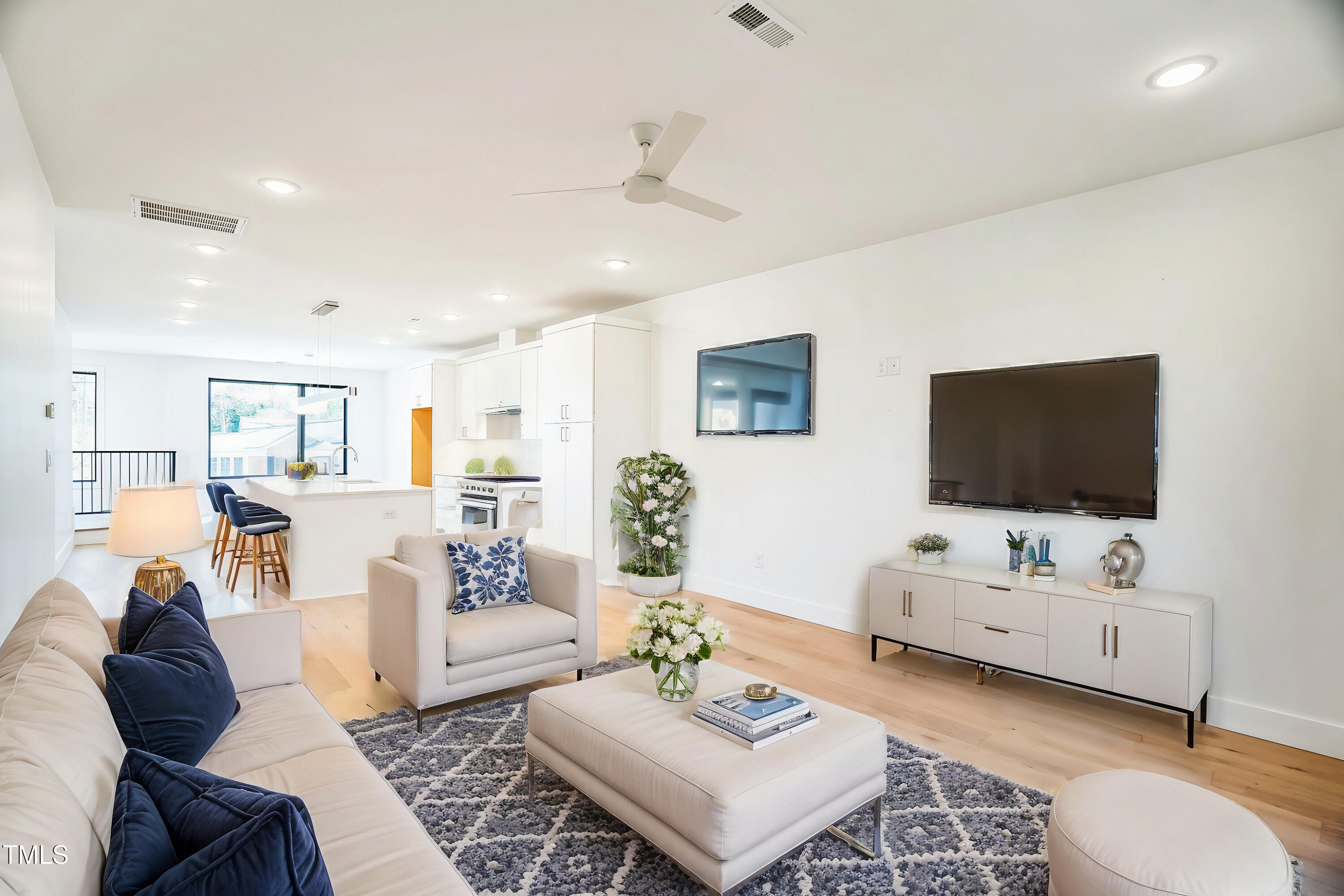 2119 Brewer Street Raleigh, NC 27608 - Photo 9 of 22 2123_Brewer_St_Raleigh_NC_27608_USA-Othe