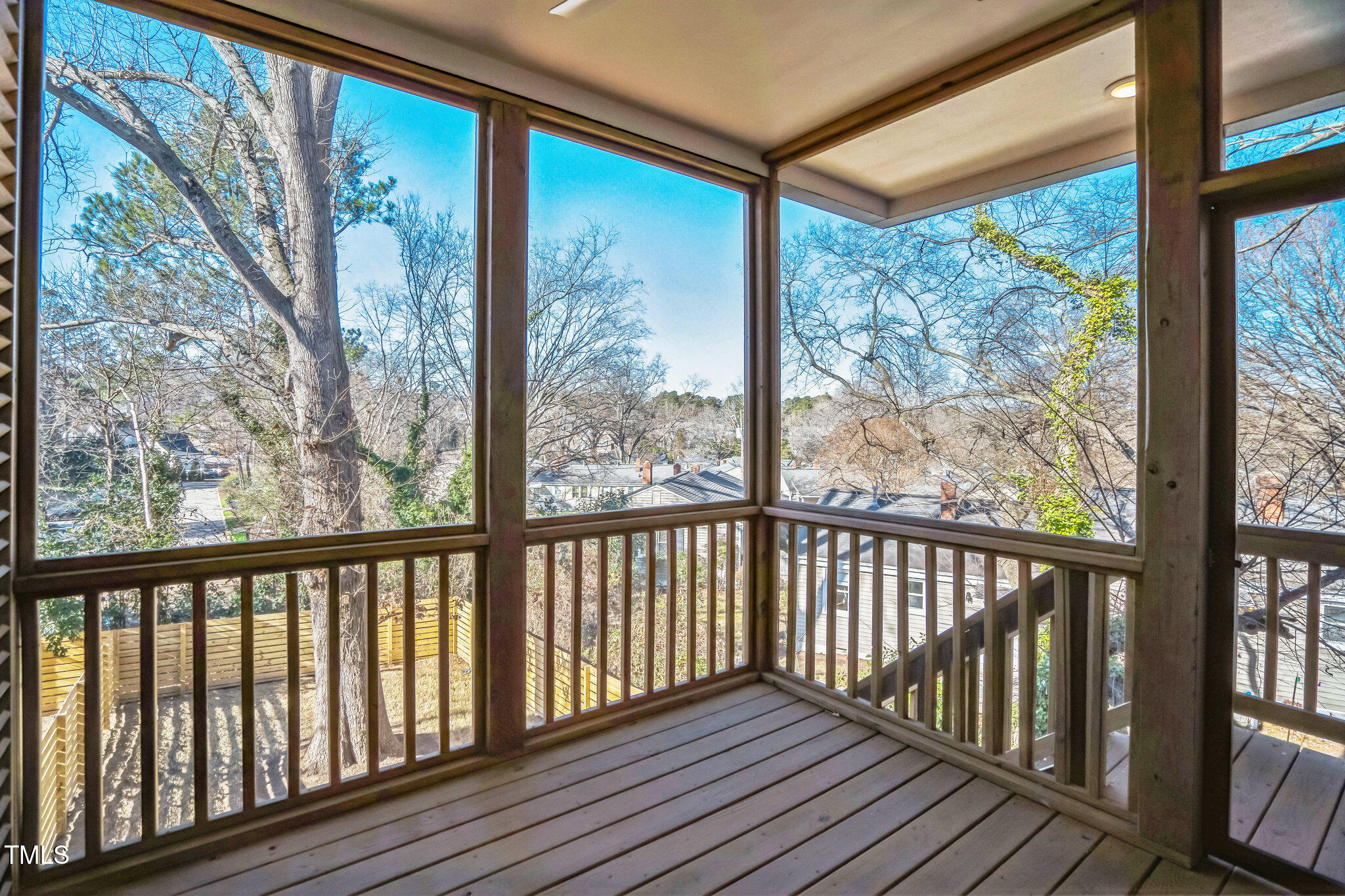 2119 Brewer Street Raleigh, NC 27608 - Photo 10 of 22 2123_Brewer_St_Raleigh_NC_27608_USA-Exte