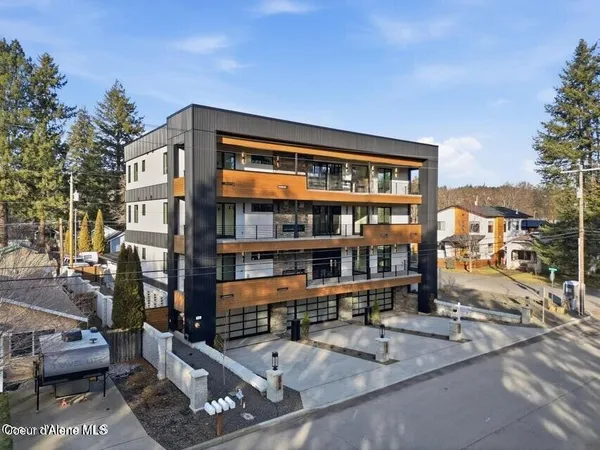 $2,150,000 | 2025 East Mullan Avenue, Coeur D'Alene, ID 83814