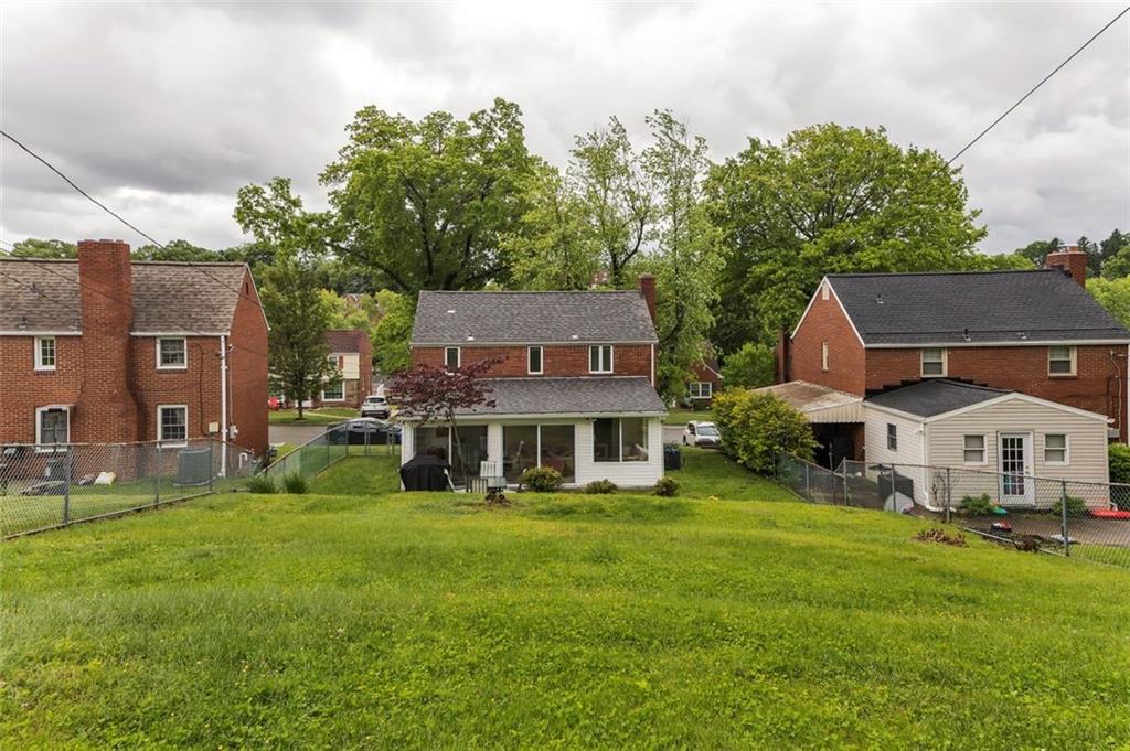 5352 Highgrove Road Pittsburgh, PA 15234 - Photo 28 of 31 Gallery Image 28