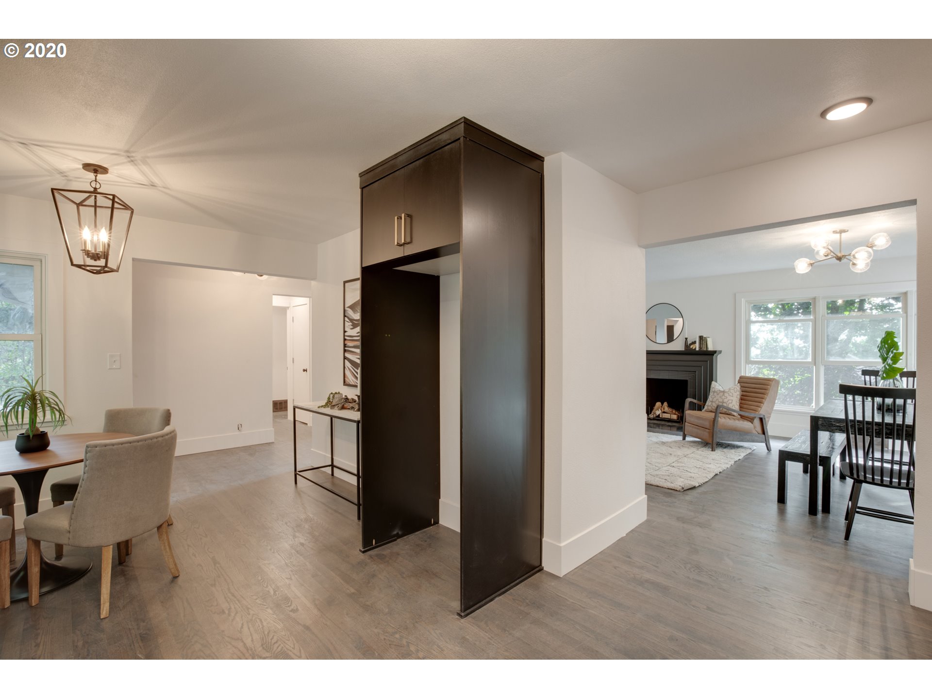 12227 Southwest Lesser Road Portland, OR 97219 - Photo 12 of 31 Gallery Image 12