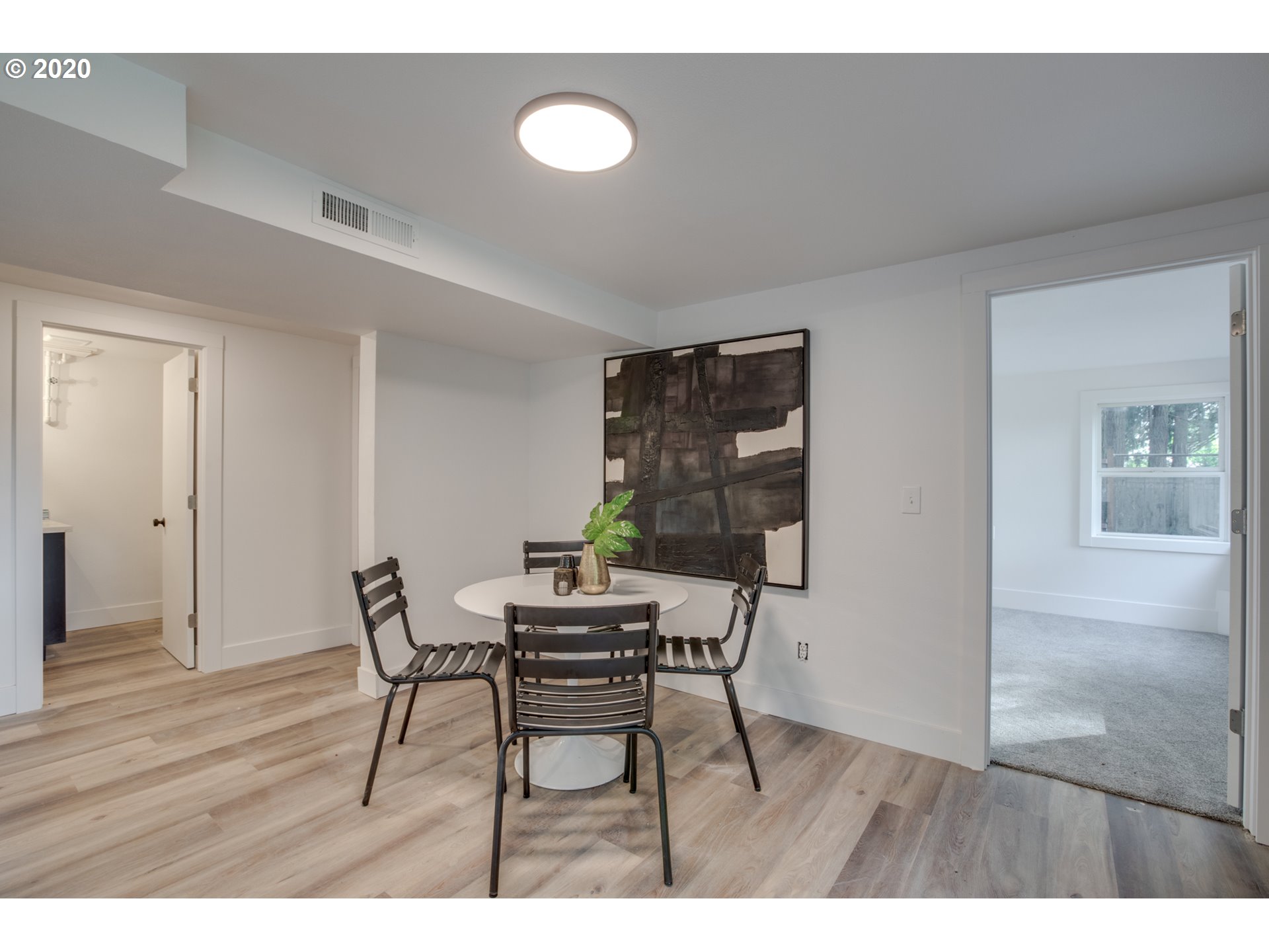 12227 Southwest Lesser Road Portland, OR 97219 - Photo 22 of 31 Gallery Image 22