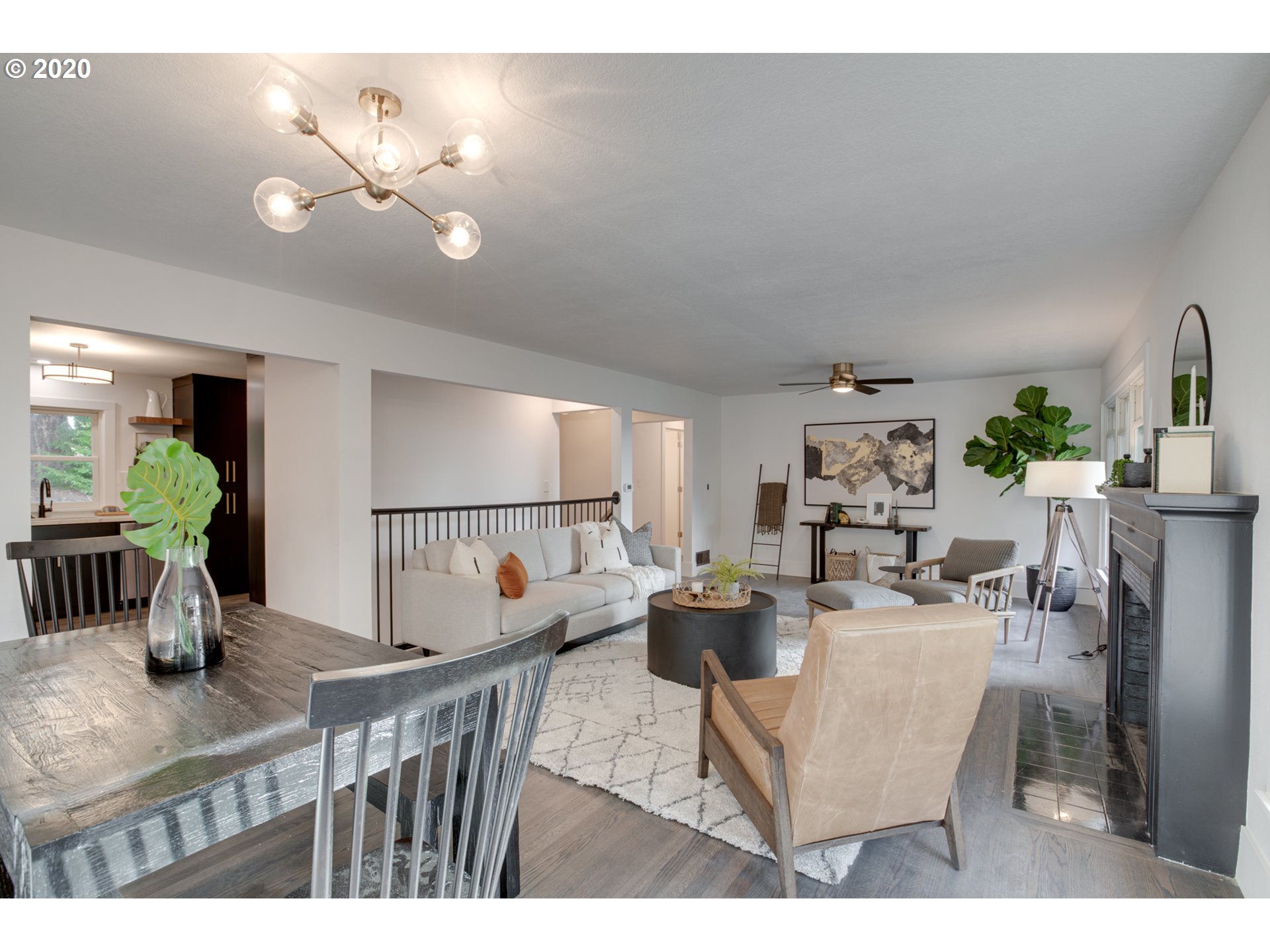 12227 Southwest Lesser Road Portland, OR 97219 - Photo 7 of 31 Gallery Image 7
