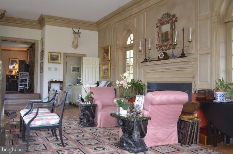 3494 Prince Road Marshall, VA 20115 - Photo 13 of 26 Living Room