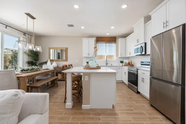 $445,990 | 6820 East Carmen Avenue, Fresno, CA 93727