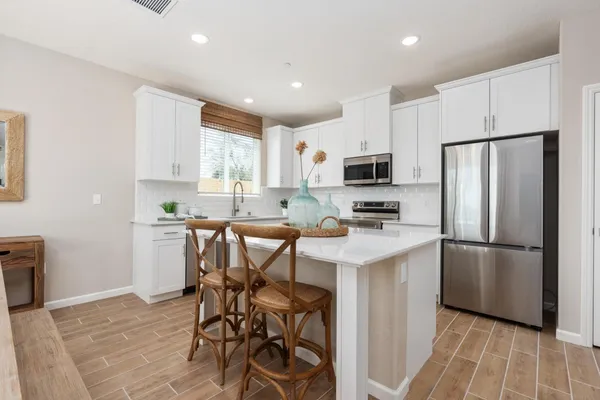$445,990 | 6820 East Carmen Avenue, Fresno, CA 93727