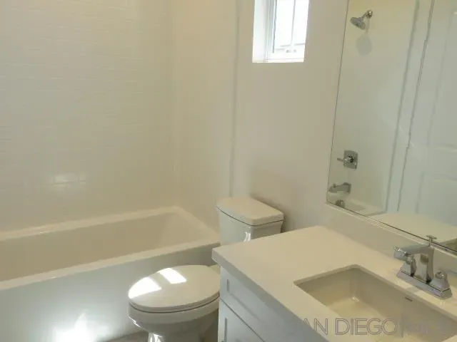 $4,150 | 4382 Pacifica Way, Unit 5, Oceanside, CA 92056