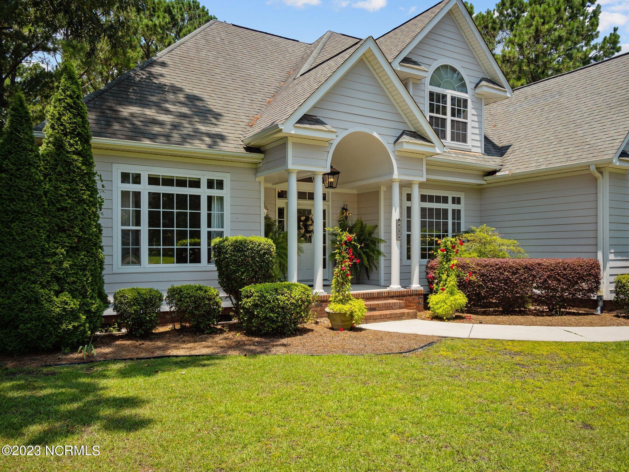 202 South Grist Mill Road Hampstead, NC 28443 - Photo 10 of 66 16-web-or-mls-P7075116