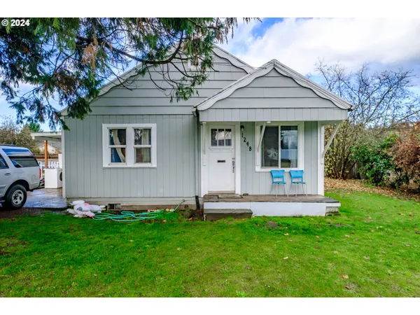 $224,999 | 1248 1st Avenue, Sweet Home, OR 97386