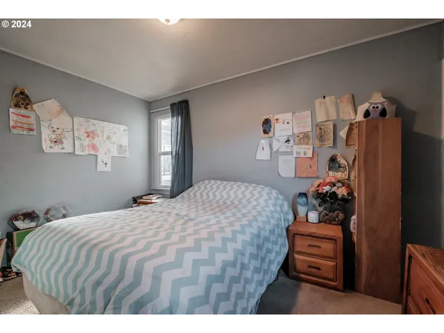 $249,999 | 1248 1st Avenue, Sweet Home, OR 97386