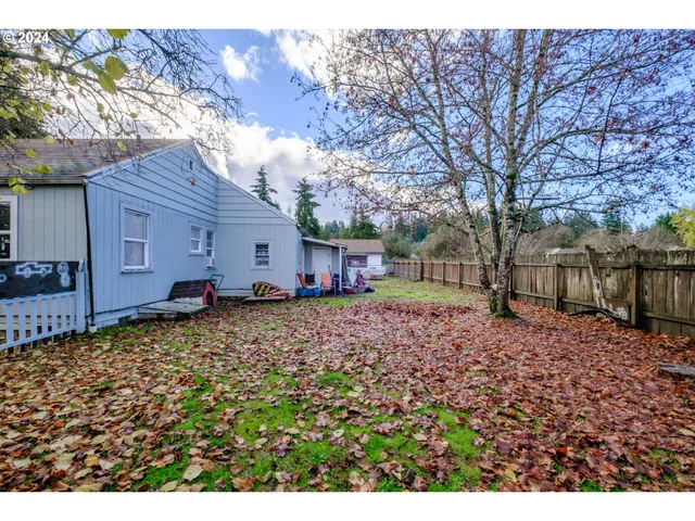 $249,999 | 1248 1st Avenue, Sweet Home, OR 97386