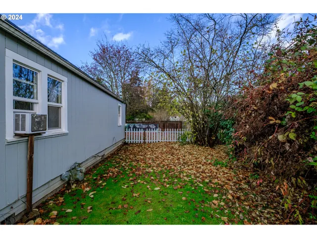 $249,999 | 1248 1st Avenue, Sweet Home, OR 97386