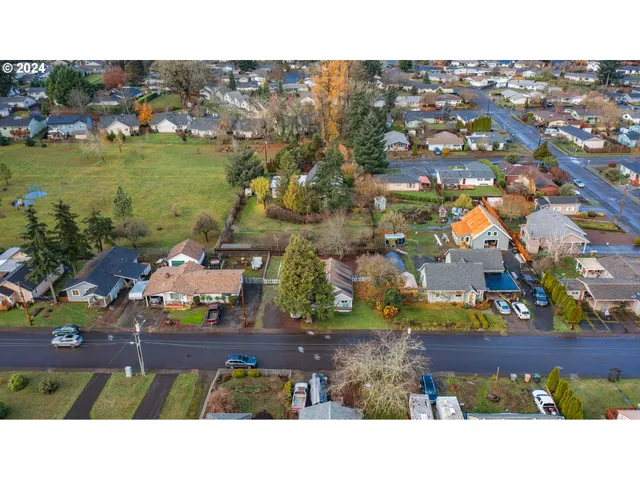 $249,999 | 1248 1st Avenue, Sweet Home, OR 97386