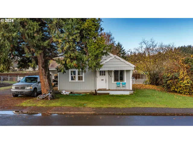 $249,999 | 1248 1st Avenue, Sweet Home, OR 97386