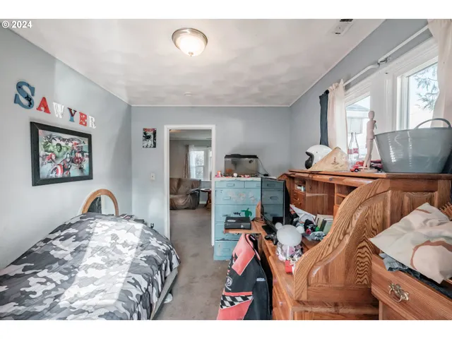 $249,999 | 1248 1st Avenue, Sweet Home, OR 97386