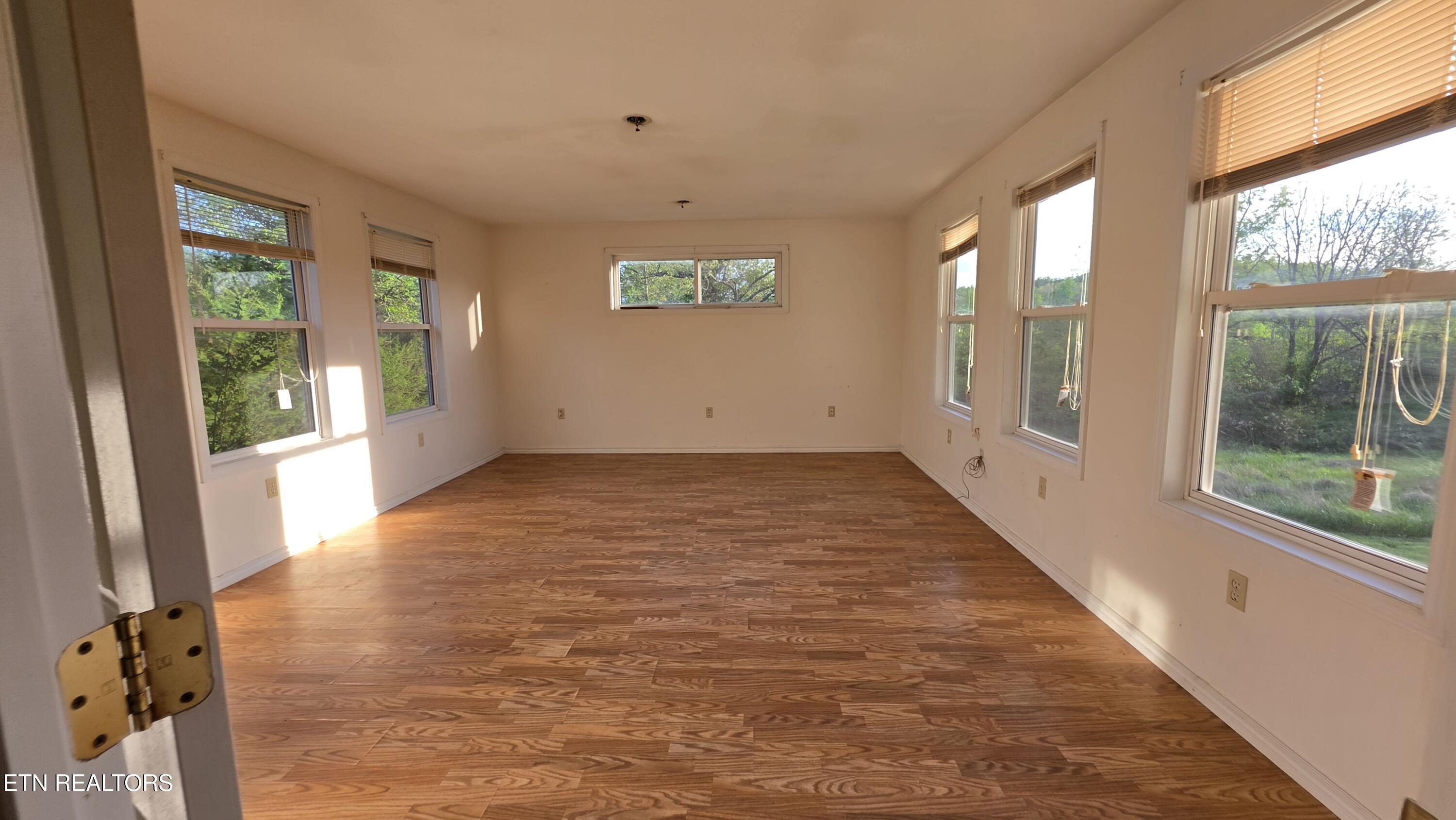 671 Williams Creek Road Oneida, TN 37841 - Photo 23 of 60 20260417_192230