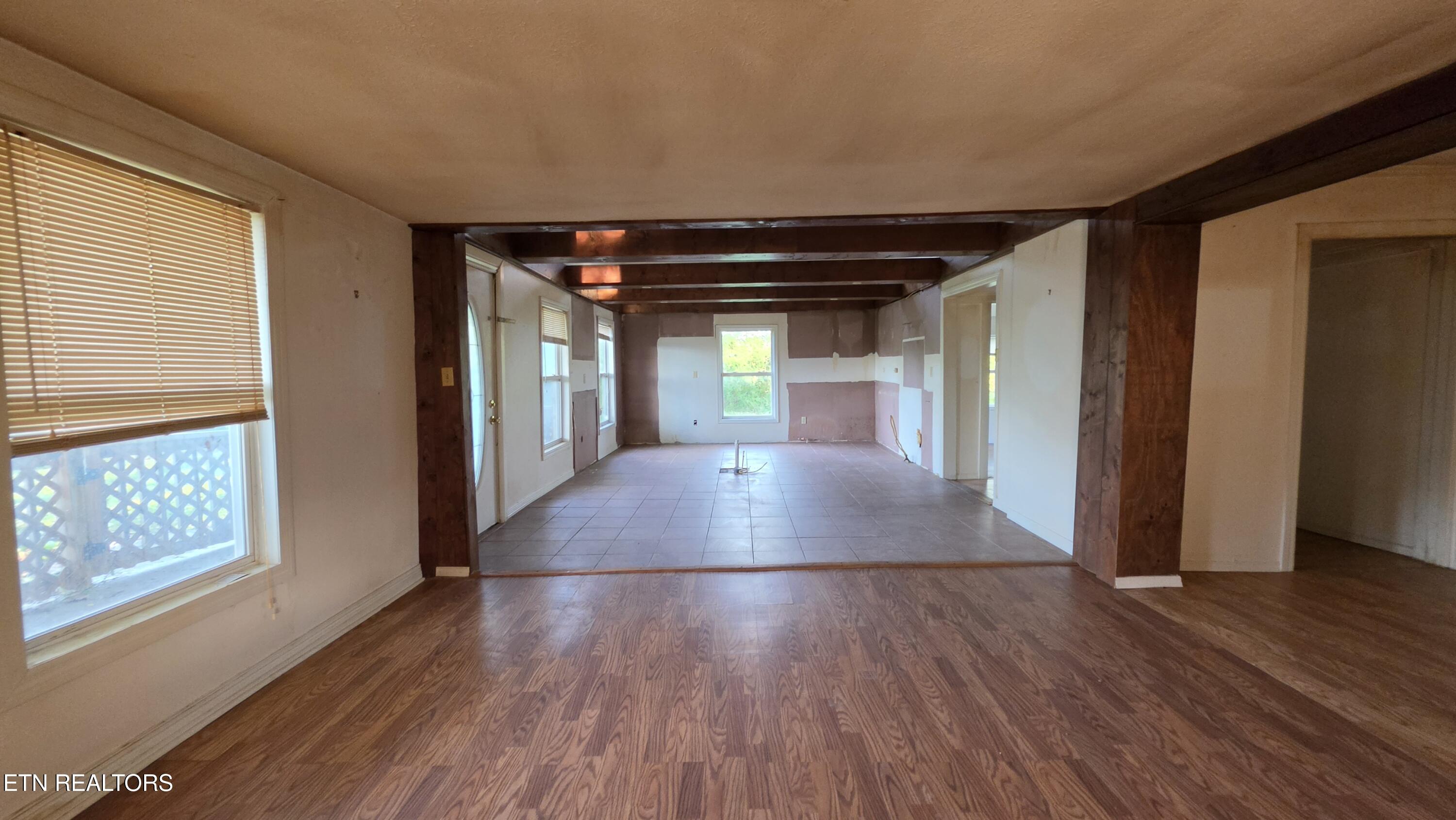 671 Williams Creek Road Oneida, TN 37841 - Photo 24 of 52 20260417_192357