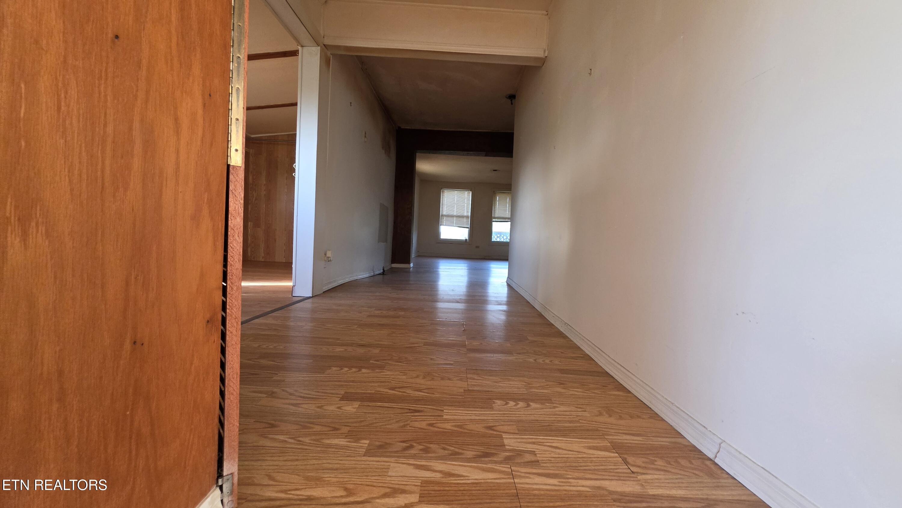 671 Williams Creek Road Oneida, TN 37841 - Photo 31 of 60 20260417_192340