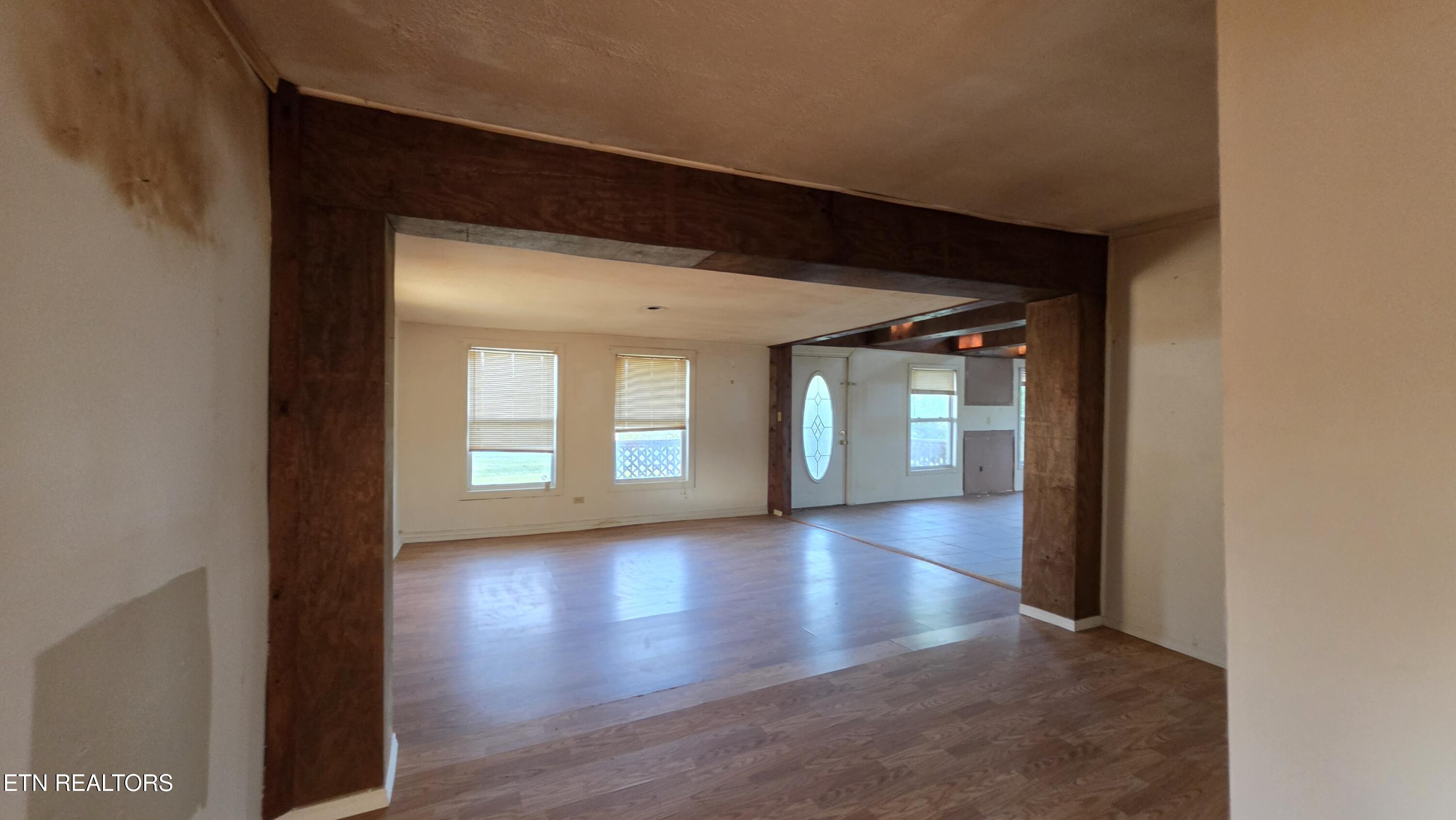 671 Williams Creek Road Oneida, TN 37841 - Photo 32 of 60 20260417_192348