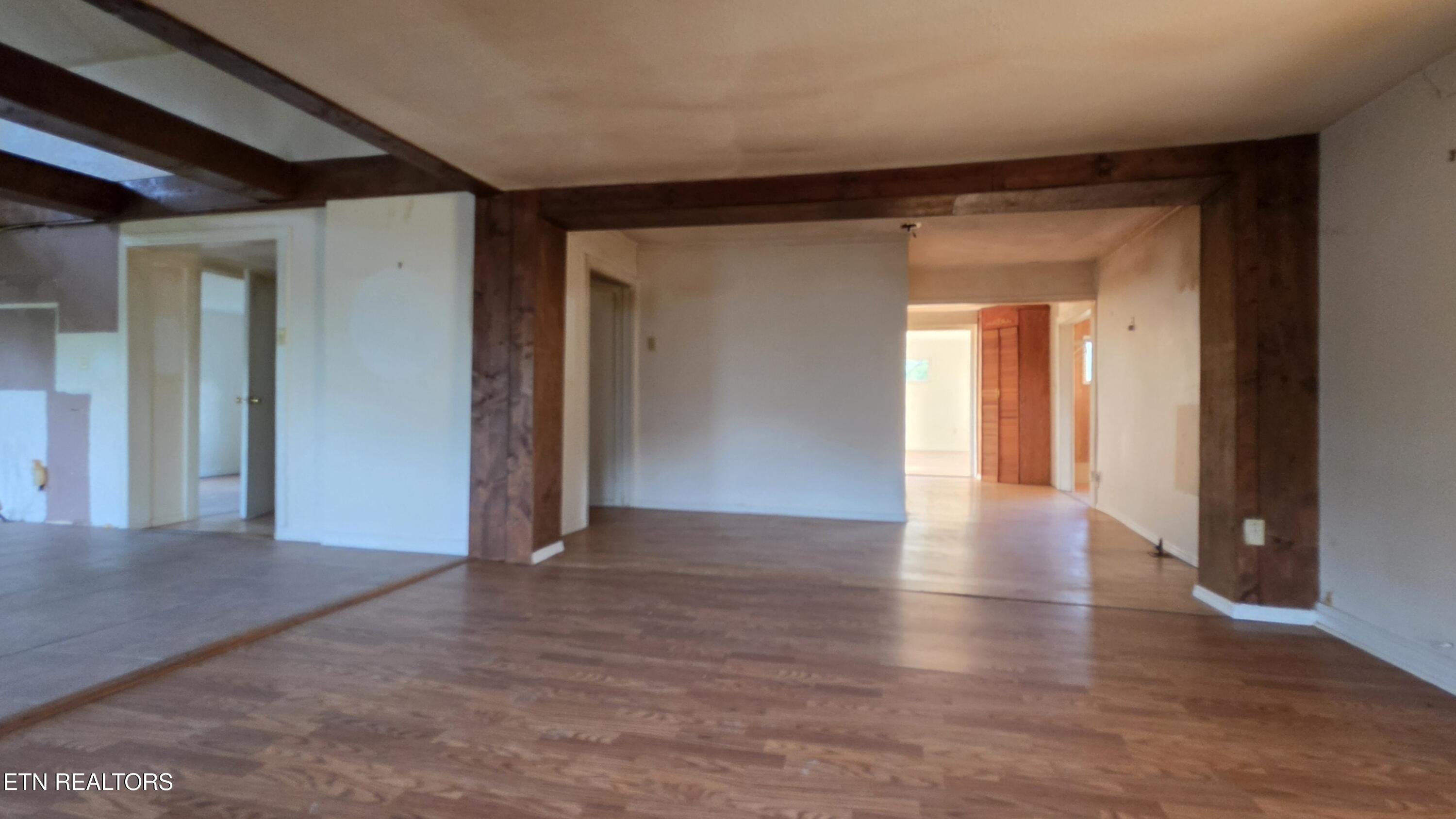 671 Williams Creek Road Oneida, TN 37841 - Photo 35 of 60 20260417_192408