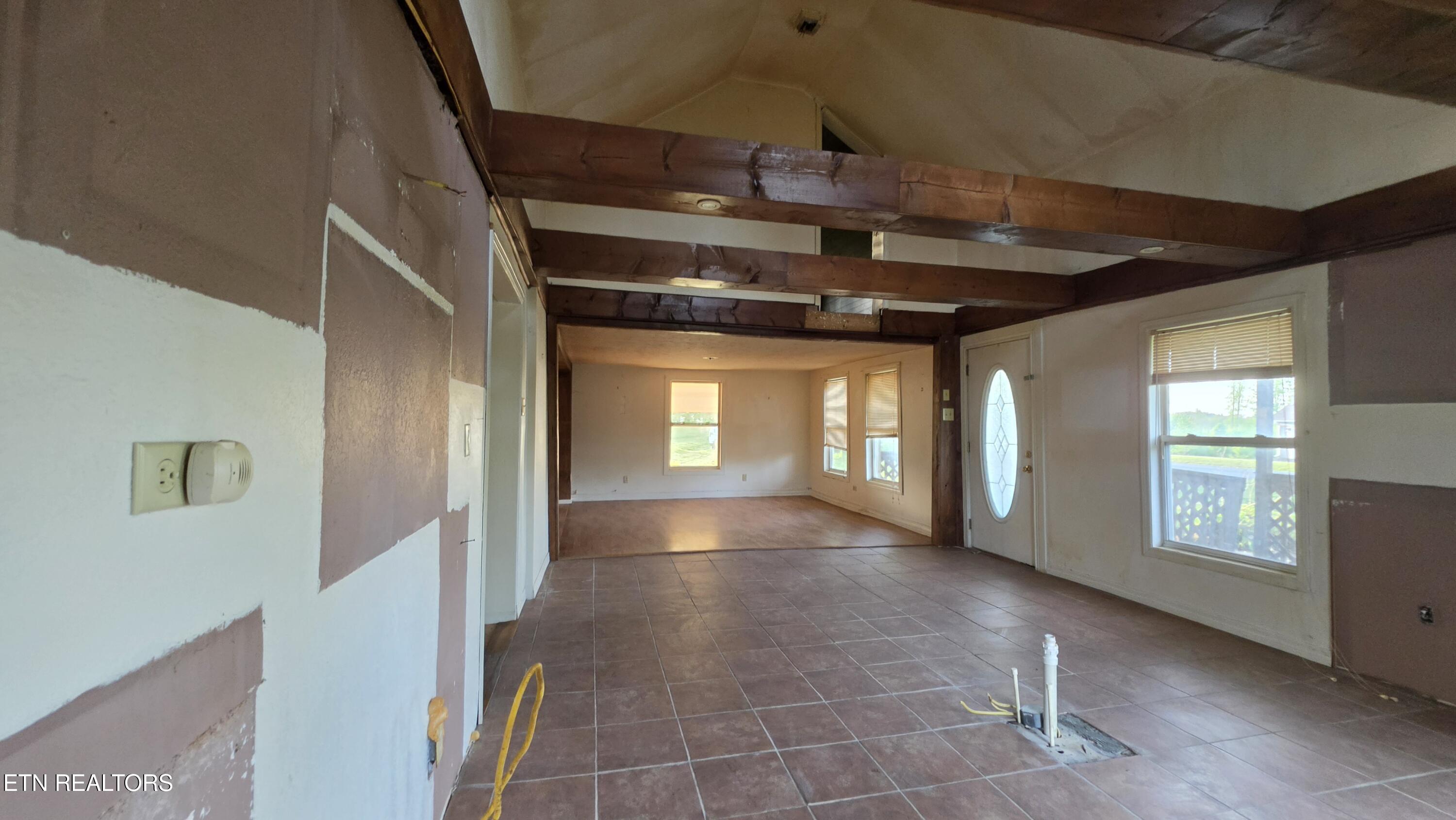 671 Williams Creek Road Oneida, TN 37841 - Photo 38 of 60 20260417_192438